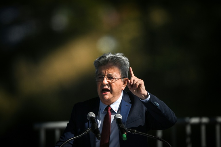 Jean-Luc Mélenchon lors de son discours de clôture des universités d'été de LFI, à Châteauneuf-sur-Isère, dans la Drôme, le 23 août 2026