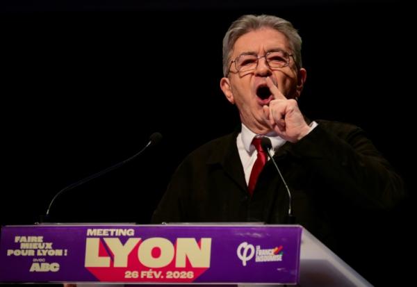 Le leader de la France Insoumise (LFI), Jean-Luc Mélenchon, lors d'un meeting de campagne du candidat LFI tête de liste aux élections municipales de Lyon, le 26 février 2026 à Lyon