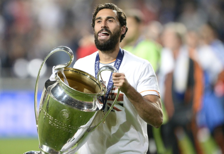 Alvaro Arbeloa, alors joueur du Real Madrid, fête le succès en finale de la Ligue des champions contre l'Atlético Madrid, le 24 mai 2014 à Lisbonne