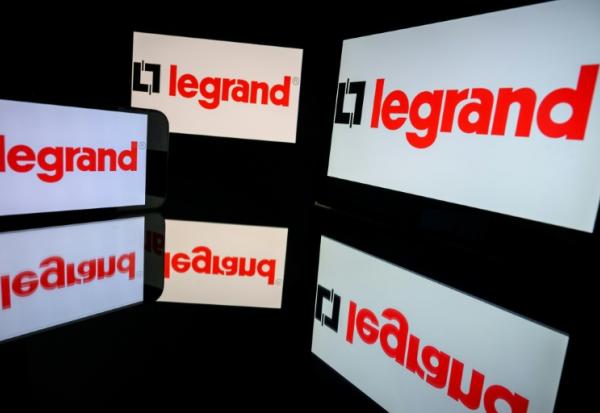 Le fabricant de matériel électrique Legrand, basé à Limoges (Haute-Vienne), se réorganise dans l'Hexagone.