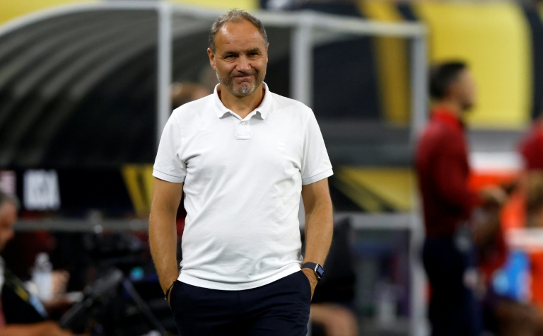 L'entraineur de l'équipe nationale de football de Haïti Sébastien Migné lors du match de qualification pour la Gold Cup de la zone Concacaf entre les Etats-Unis et Haïti à Arlington (Texas, Etats-Unis) le 22 juin 2025.