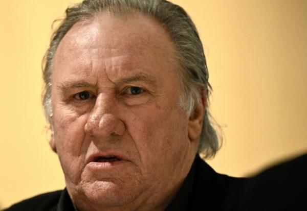 L'acteur français Gérard Depardieu lors de son procès pour agressions sexuelles, le 27 mars 2025 à Paris