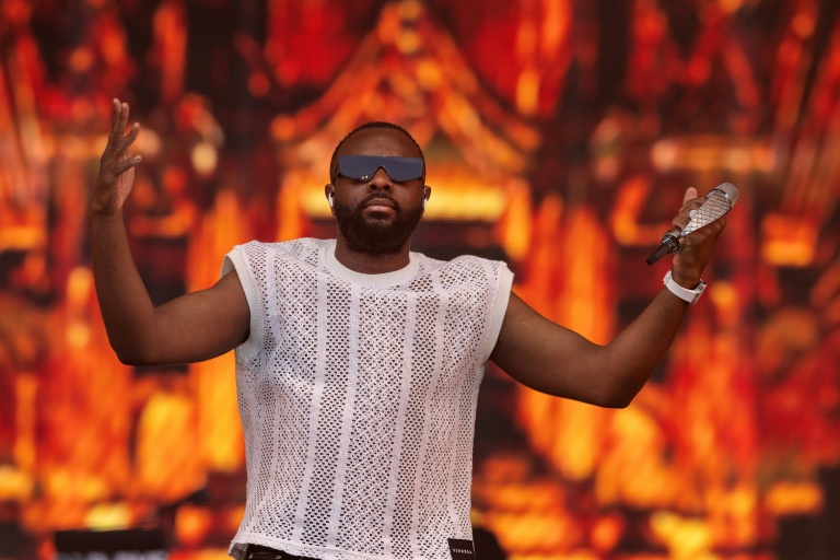 Le chanteur congolais Gims lors d'un concert au festival Les Vieilles Charrues, dans le Finistère, le 16 juillet 2026