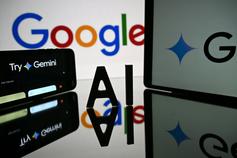 Google a dévoilé mercredi deux nouvelles puces pour l'intelligence artificielle (IA), l'une pour entraîner les puissants nouveaux modèles d'IA générative