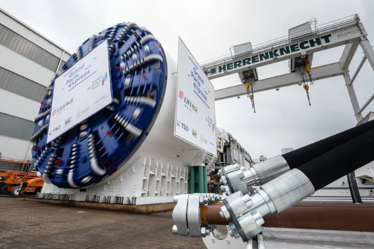 L'un des tunneliers construits par le groupe allemand Herrenknecht pour le Grand Paris Express, le 20 mai 2019 à à Schwanau, en Allemagne
