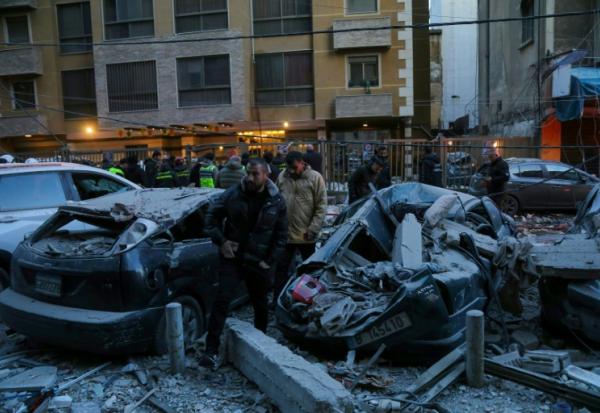 Sur le site d'une frappe israélienne à Beyrouth, au Liban, le 11 mars 2026