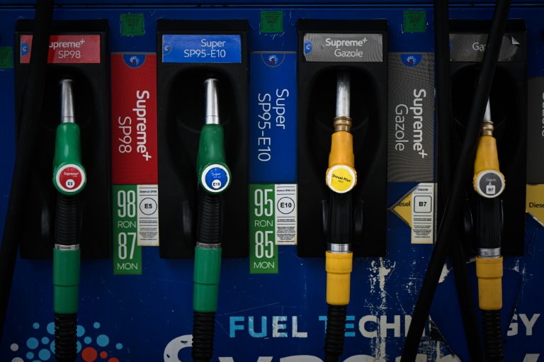 La mise à l'arrêt d'une large partie des exportations d'hydrocarbures depuis le Golfe a tendu le marché pétrolier