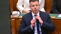 Le Premier ministre hongrois, Peter Magyar, lors sa prise de fonction, au Parlement, à Budapest, le 9 mai 2026