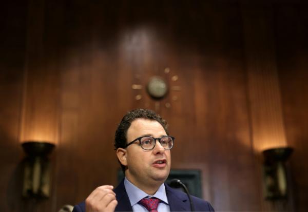 Le patron d'Anthropic Dario Amodei lors d'une audition au Sénat américain, le 25 juilllet 2023