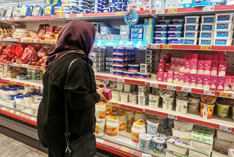 Dans un magasin d'alimentation à Téhéran, le 6 janvier 2026
