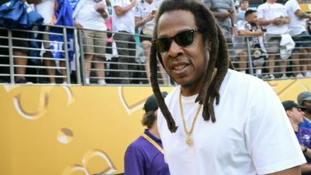 Le rappeur américain Jay-Z lors d'un match de football entre le PSG et le Real Madrid à East Rutherford (New Jersey), le 9 juillet 2025.