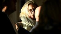 Delphine Daviet, la mère de Lola, arrive à la cour d'assises de Paris le 17 octobre 2025