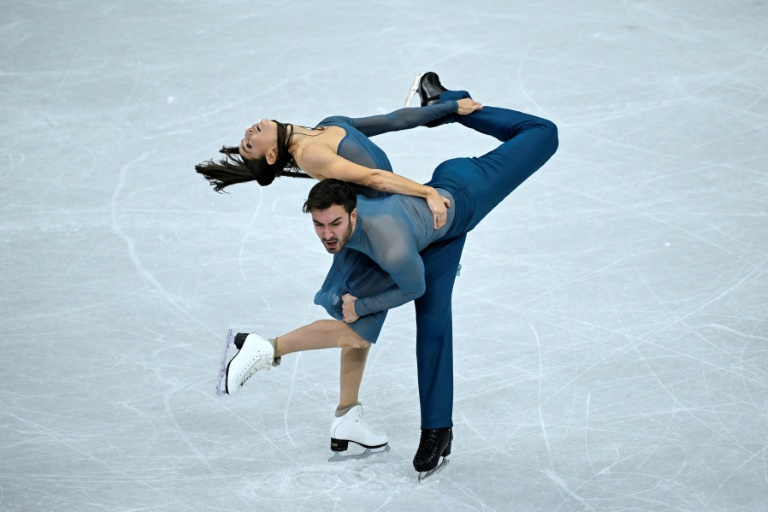 Laurence Fournier Beaudry et Guillaume Cizeron médailles d'or en danse sur glace aux JO de Milan Cortina, le 11 février 2026 à Milan