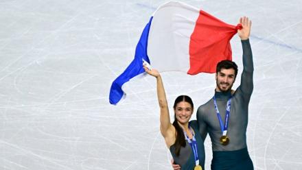 Les Français Laurence Fournier Beaudry et Guillaume Cizeron champions olympiques de danse sur glace, le 11 février 2026 à Milan