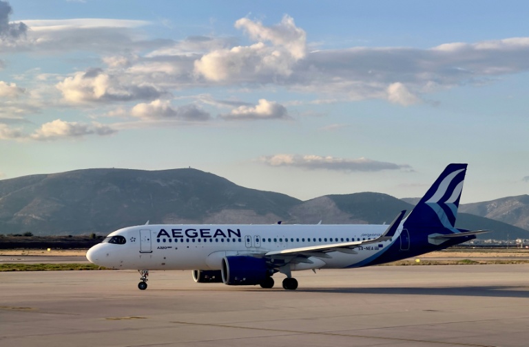 Un Airbus A320 de la compagnie grecque Aegean Airlines, sur le tarmac de l'aéroport d'Athènes, le 5 octobre 2022