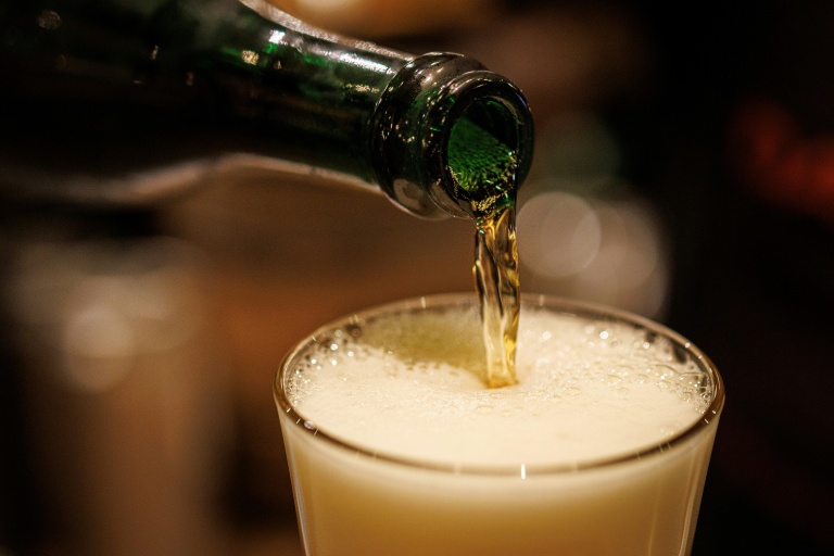 Une bière servie à Bruxelles, le 14 novembre 2024