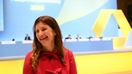 La présidente du directoire de Commerzbank Bettina Orlopp lors de l'AG d'actionnaires à Wiesbaden, le 20 mai 2020