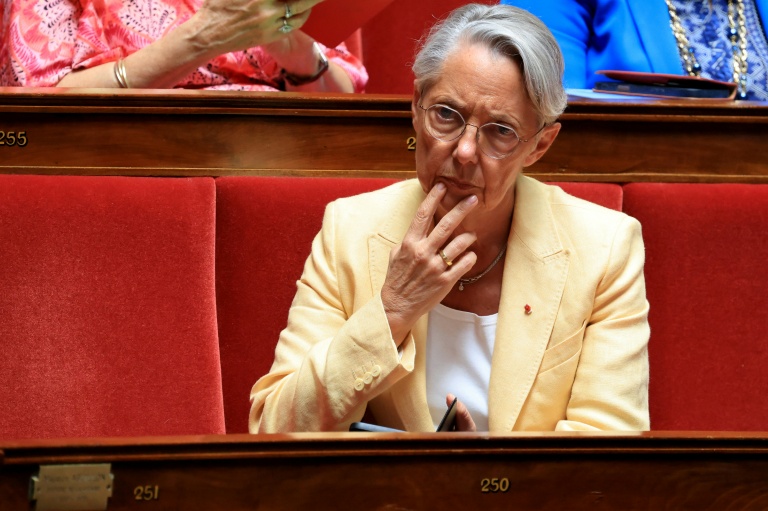 La députée Renaissance Elisabeth Borne assiste à une séance de questions au gouvernement à l'Assemblée nationale, à Paris, le 26 mai 2026