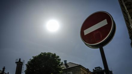Une rue de Paris durant la vague de chaleur, le 25 mai 2026