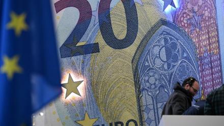 L'inflation a légèrement ralenti en décembre dans la zone euro, revenant à 2% sur un an, juste au niveau de l'objectif fixé par la BCE