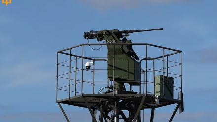 Capture d'écran à partir d'une vidéo non datée diffusée par l'armée de l'air ukrainienne le 1er octobre 2026 montrant le canon robotisé doté d'une IA conçu pour intercepter les nouveaux drones russes à réaction