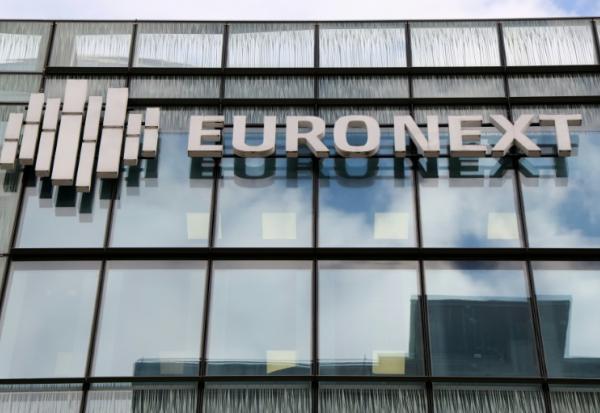 Le siège de l'opérateur boursier Euronext, dans le quartier d'affaires de La Défense, près de Paris, le 9 octobre 2025