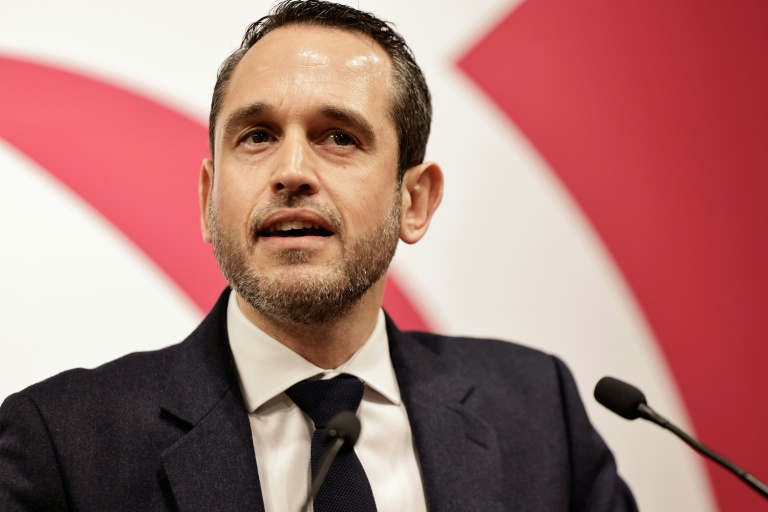 Le secrétaire général du Parti socialiste  Pierre Jouvet donne une conférence de presse au siège du PS le 11 mars 2026