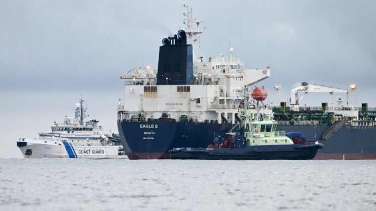 Le pétrolier Eagle S dans le golfe de Finlande, le 28 décembre 2024