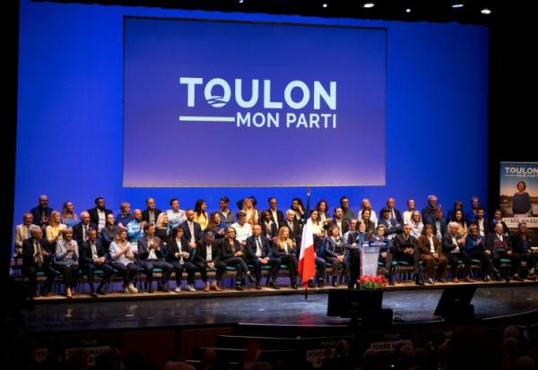 Josée Massi, maire sortante de Toulon et candidate à sa réélection sous l'étiquette "Toulon mon parti", lors d'un meeting électoral à Toulon, le 3 mars 2026 dans le Var