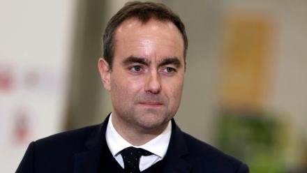 Le Premier ministre Sebastien Lecornu lors d'un déplacement à Rosny-sur-Bois, France, le 23 janvier 2026