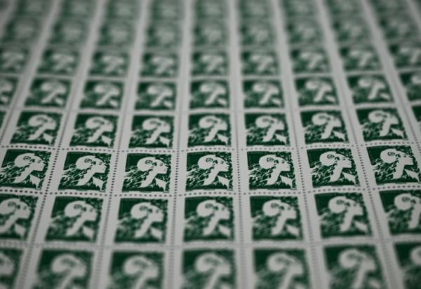 Le prix de La Poste pour l'affranchissement des courriers et des colis augmentera en moyenne de 6,73% au 1er janvier 2027, avec notamment une hausse de près de 10% pour la Lettre verte des envois du quotidien
