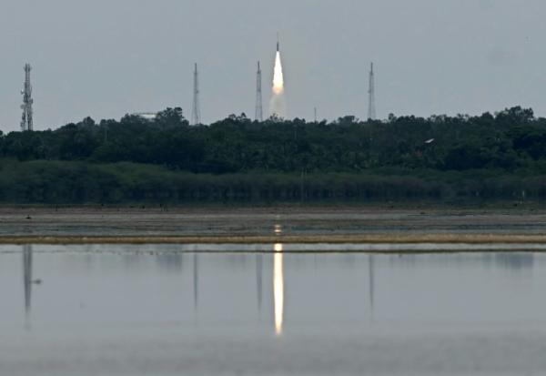Décollage du lanceur "Vikram 1" de l'entreprise privée indienne Skyroot depuis le centre spatial de Sriharikota, dans le sud du pays, le 18 juillet 2026