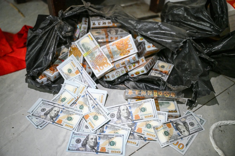 De faux billets dans un centre, fermé, d'escroquerie en ligne, au Cambodge le 22 septembre 2026