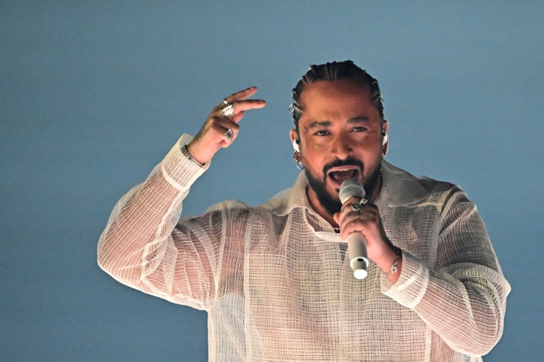 Le chanteur français Slimane lors de la finale du 68e Concours Eurovision de la chanson (ESC), le 11 mai 2024 à Malmö, en Suède