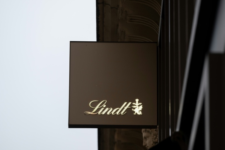 Enseigne du chocolatier suisse Lindt, à Paris le 14 décembre 2025.