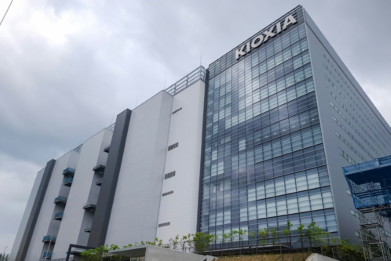 L'usine du fabricant de puces Kioxia, destinée aux centres de données pour l'intelligence artificielle, à Kitakami, dans la préfecture d'Iwate, le 3 juillet 2026 au Japon