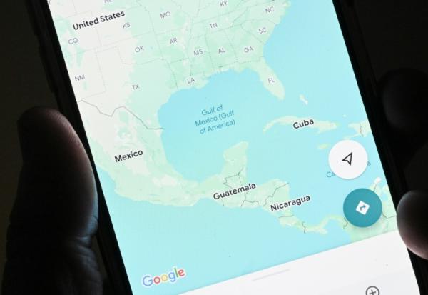 Le "Golfe du Mexique" rebaptisé "Golfe d'Amérique" sur l'application Google Maps sur un smartphone, le 11 février 2025 à Washington