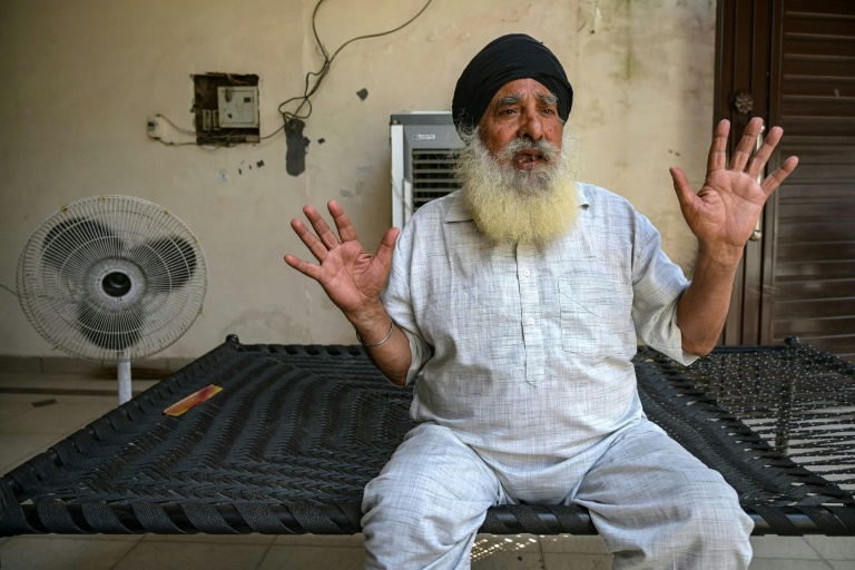 L'agriculteur Balkar Singh lors d'une interview avec l'AFP dans le village de Shehzada, dans l'Etat du Pendjab, le 12 septembre 2025 en Inde