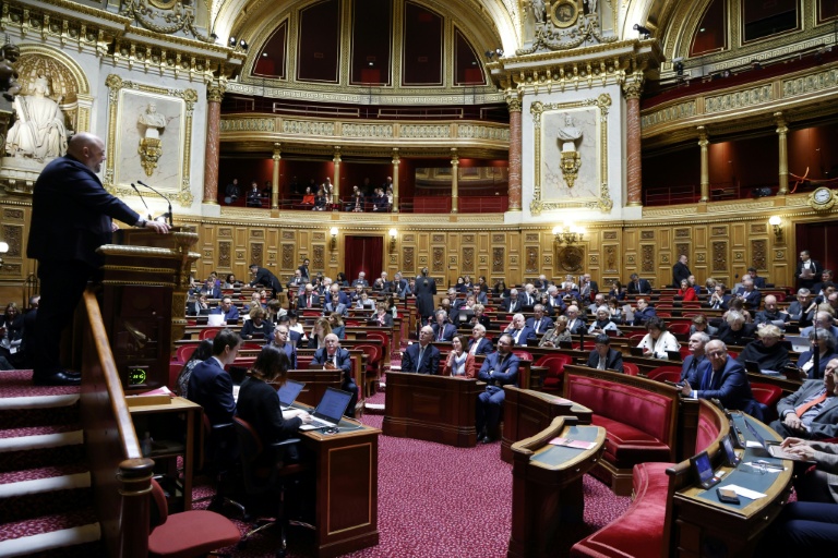 Le Sénat se penche à partir de mercredi sur un projet de loi de lutte contre les fraudes sociales et fiscales, dont le gouvernement espère tirer plus de deux milliards d'euros