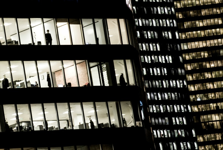 Un immeuble de bureaux à La Défense, près de Paris, le 3 novembre 2020