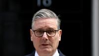 Le Premier ministre britannique Keir Starmer annonce sa démission devant Downing Street, à Londres, le 22 juin 2026