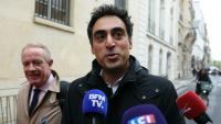 Le président des Entrepreneurs Amir Reza-Tofighi, répondant à la presse à sa sortie de l'hôtel Matignon le 24 septembre 2025 à Paris.