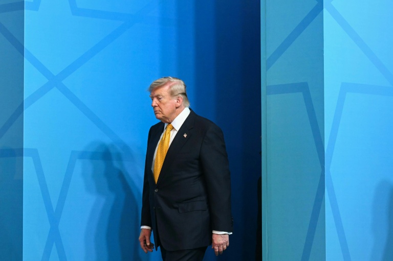 Le président américain Donald Trump se joint aux dirigeants de l'Otan pour une photo de groupe lors du sommet de l'Otan au complexe présidentiel de Bestepe, à Ankara, en Turquie, le 8 juillet 2026