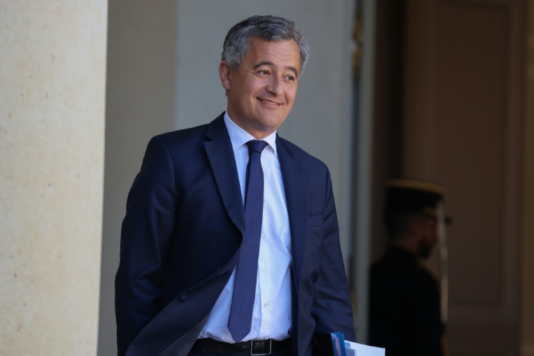 Le ministre de la Justice Gérald Darmanin quitte le palais de l'Elysée après le Conseil des ministres le 18 mars 2026 à Paris
