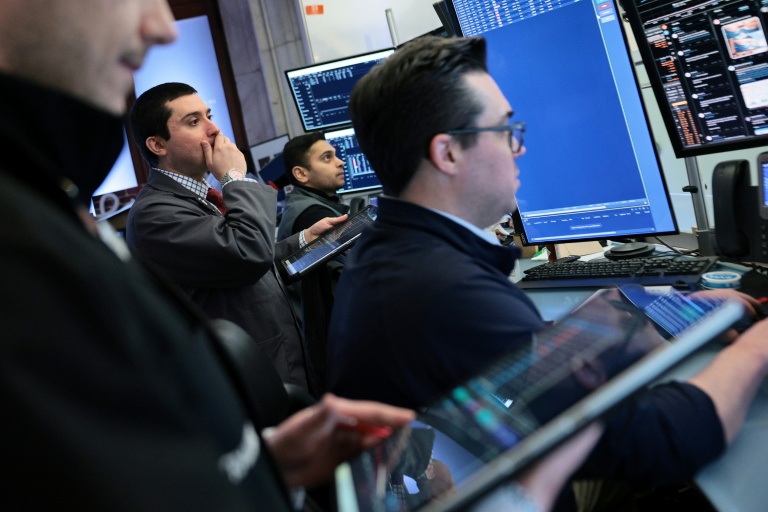 Traders sur le parquet du New York Stock Exchange le 1er mai 2026 à New York.