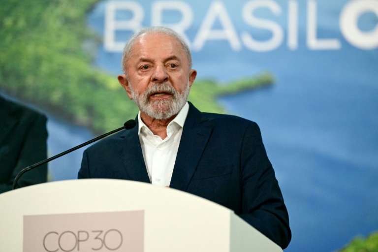 Le président brésilien Luiz Inacio Lula da Silva s'exprime lors de la COP30, le 19 novembre 2025 à Belem (Brésil)