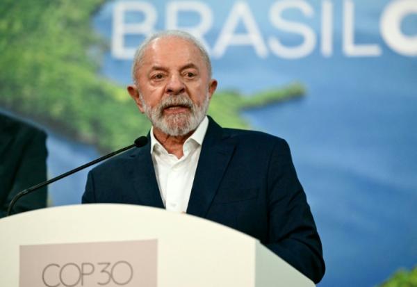 Le président brésilien Luiz Inacio Lula da Silva s'exprime lors de la COP30, le 19 novembre 2025 à Belem (Brésil)