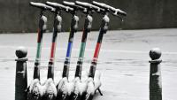 Des trottinettes électriques de l'opérateur Dott à Bruxelles le 8 février 2021