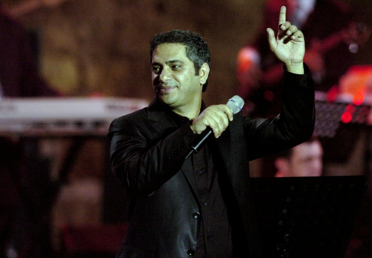 Le chanteur libanais Fadel Shaker sur scène à Carthage, en Tunisie, le 15 août 2007

