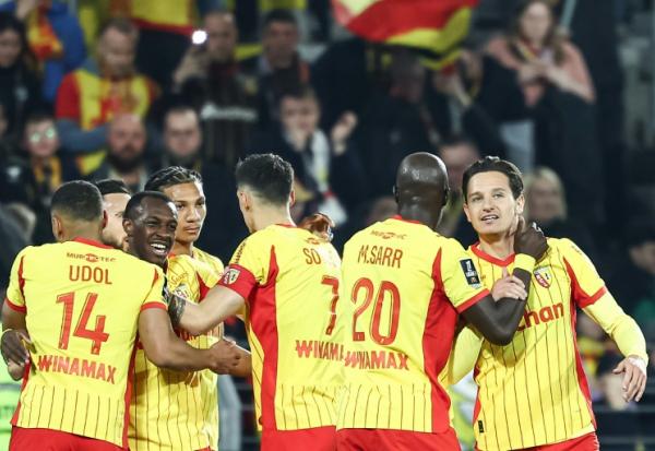 Les joueurs lensois lors du match de Ligue 1 entre Lens et Angers au stade Bollaert-Delelis le 20 mars 2026